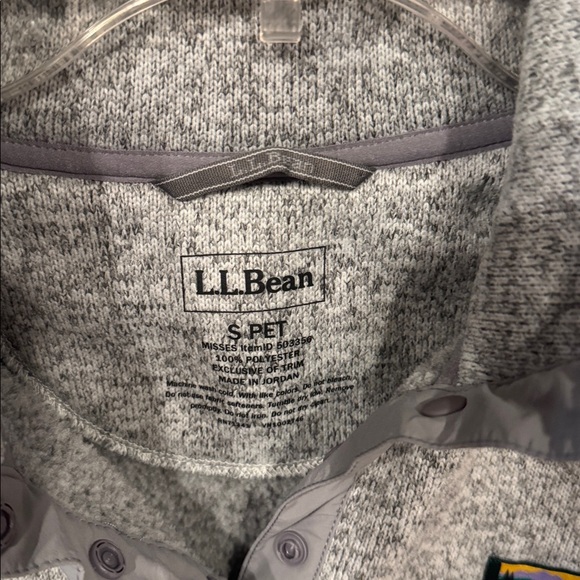 L.L. Bean Heathered Gray Fleece Pullover - Picture 2 of 6